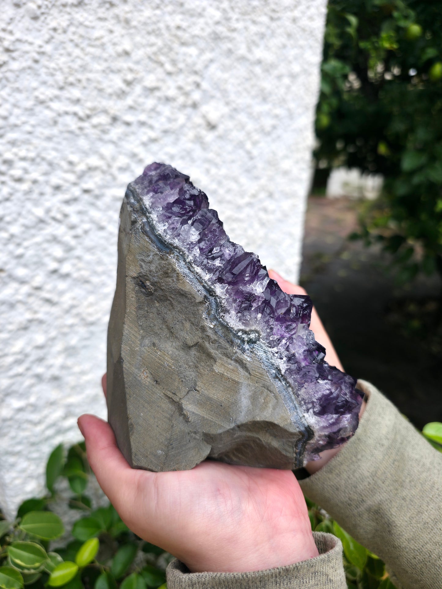 Drusa amatista violeta intenso energía espiritual