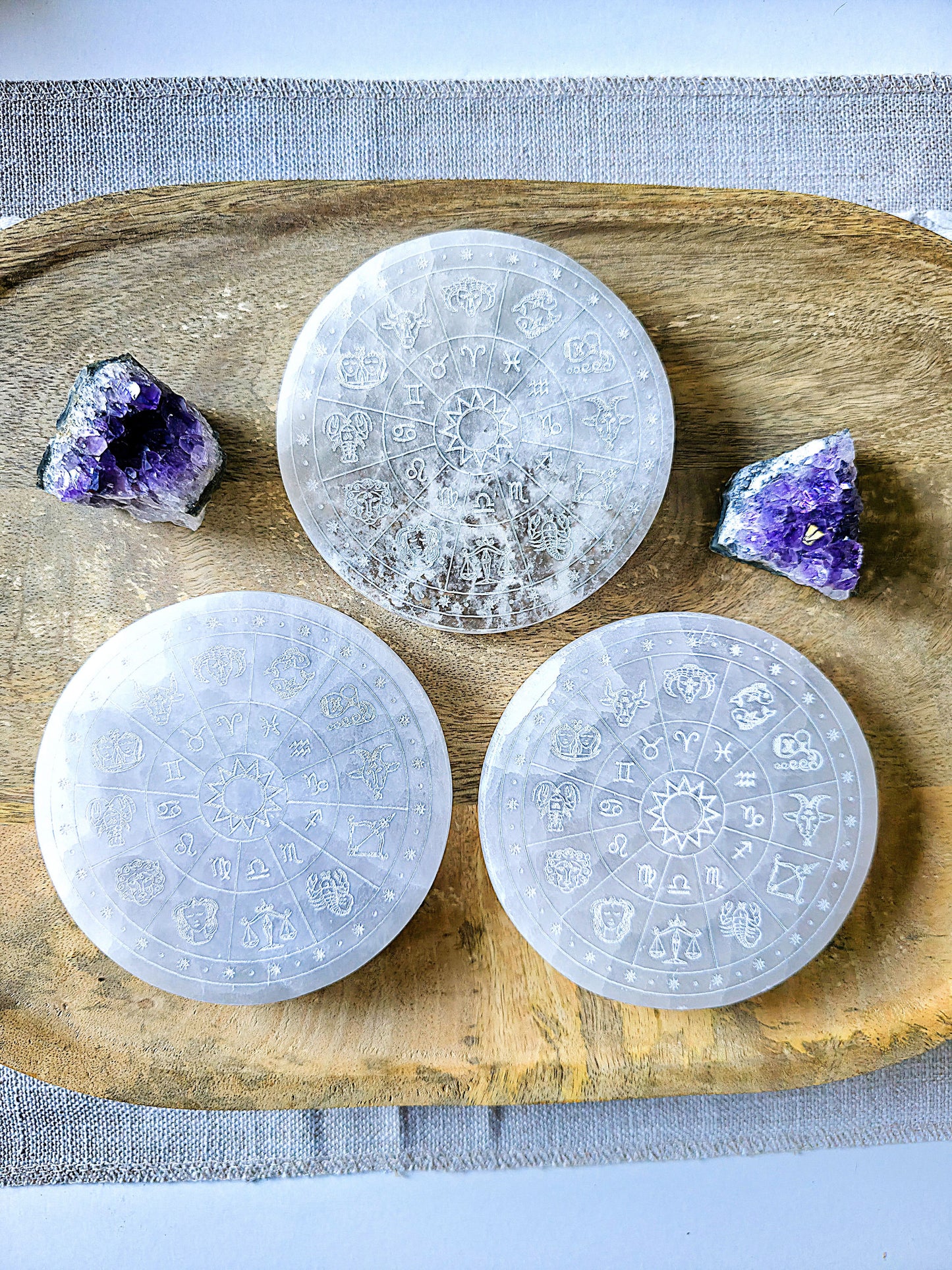 placa de selenita 100 mm grabada con signos del zodiaco limpieza y recarga de minerales