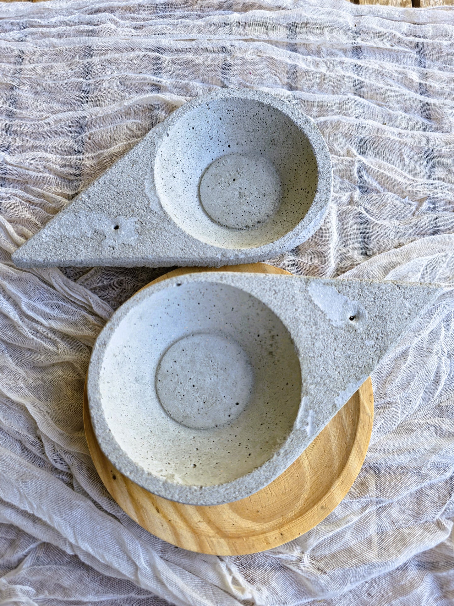 Portainciensos de cemento para varillas, palo santo y hierbas