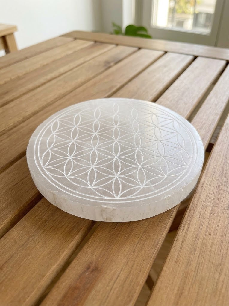 Placa de Selenita · Flor de la Vida · 140 mm