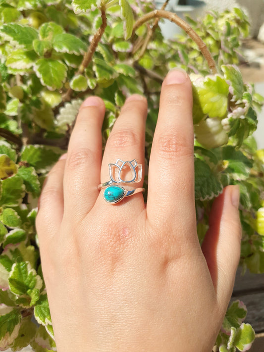Anillo ajustable de turquesa en plata de ley 925, joya con energía de protección, comunicación y vitalidad.