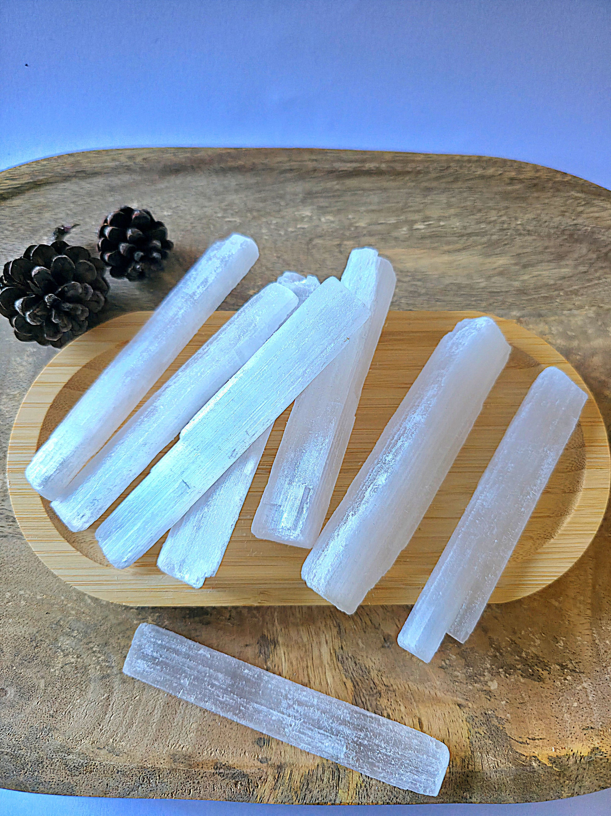 Barra de selenita natural 10 cm mineral de limpieza energética y elevación vibracional