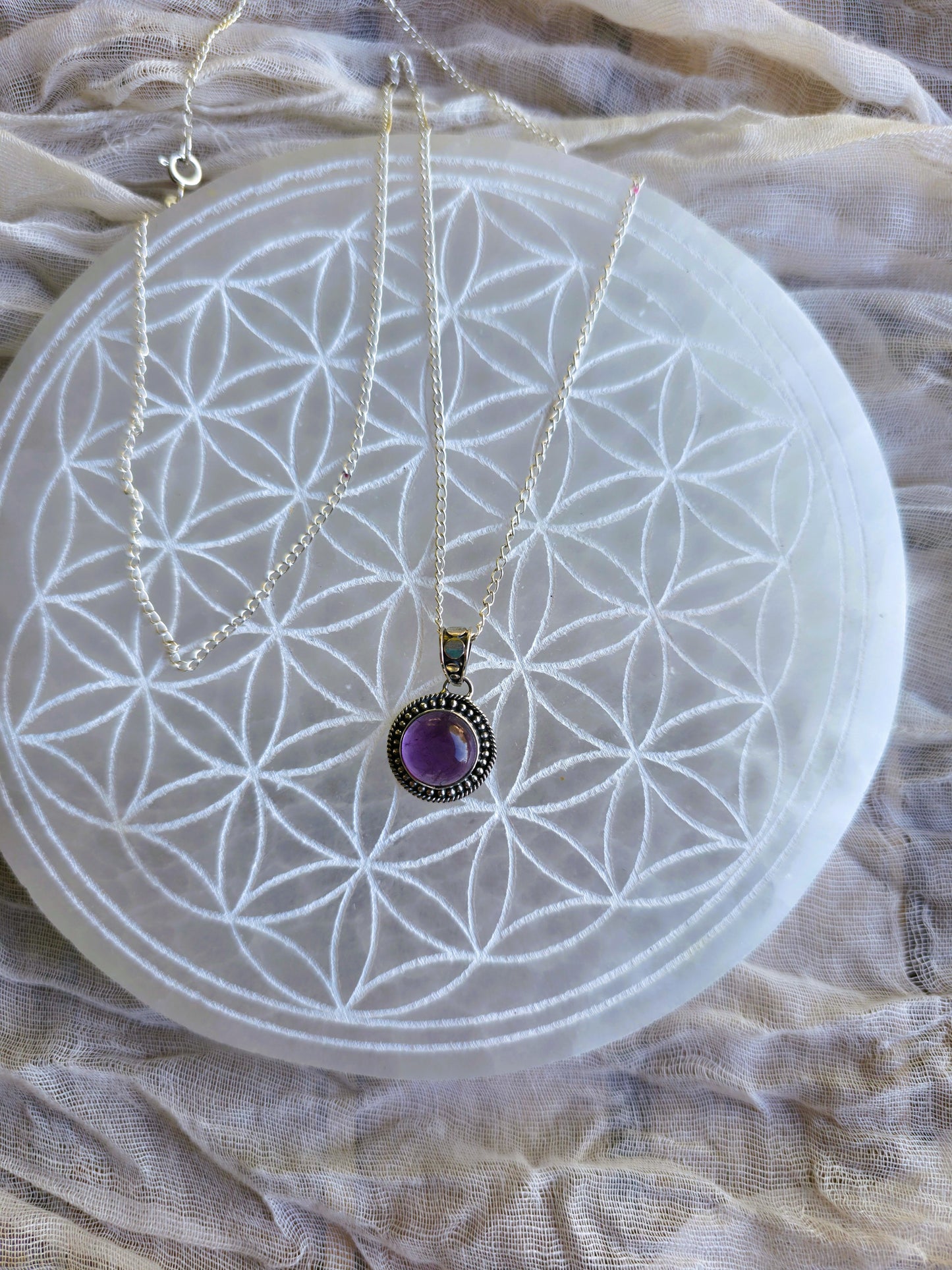 Colgante bohemio redondo amatista plata de ley 17 mm