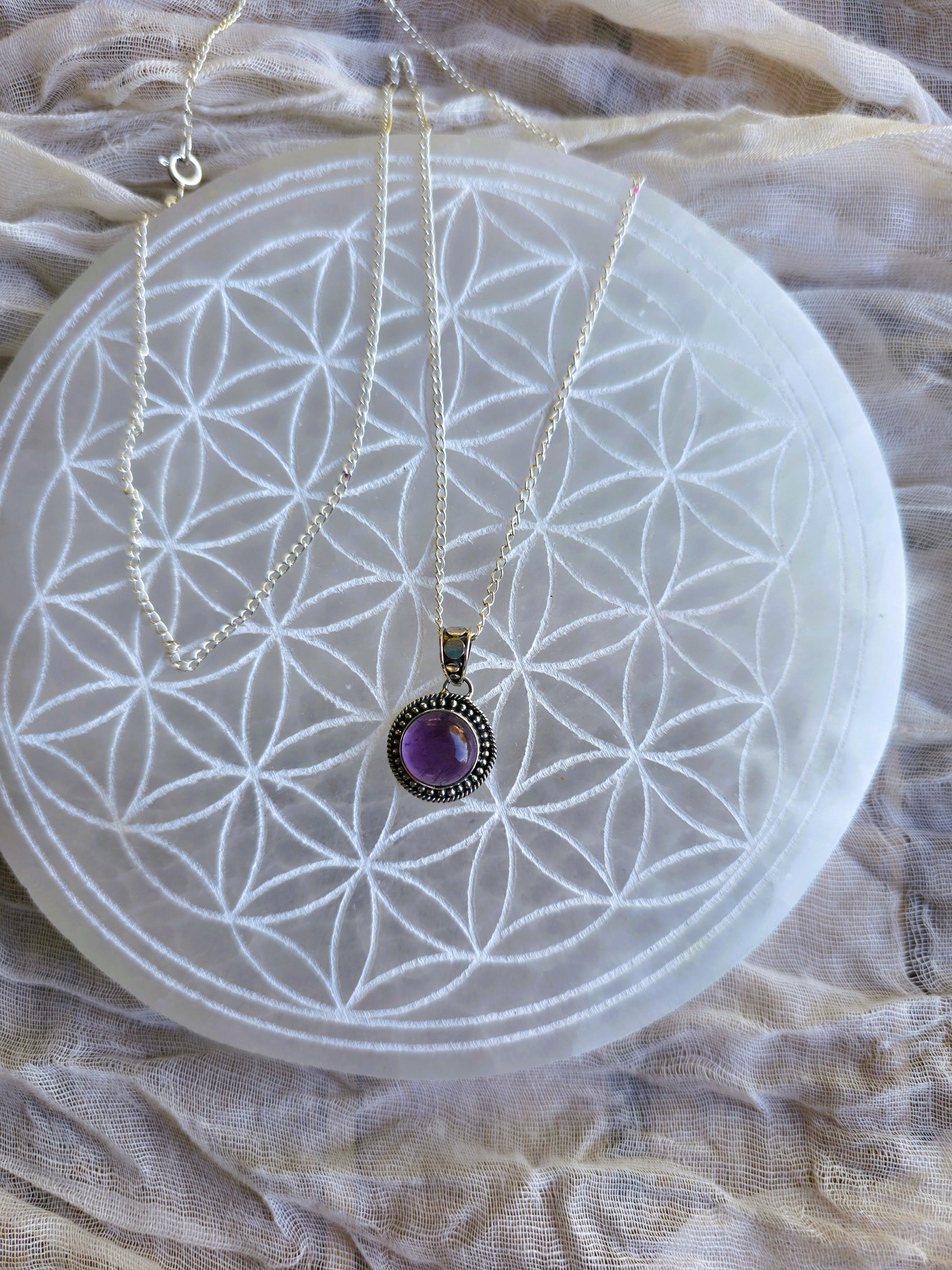 Colgante bohemio redondo amatista plata de ley 17 mm