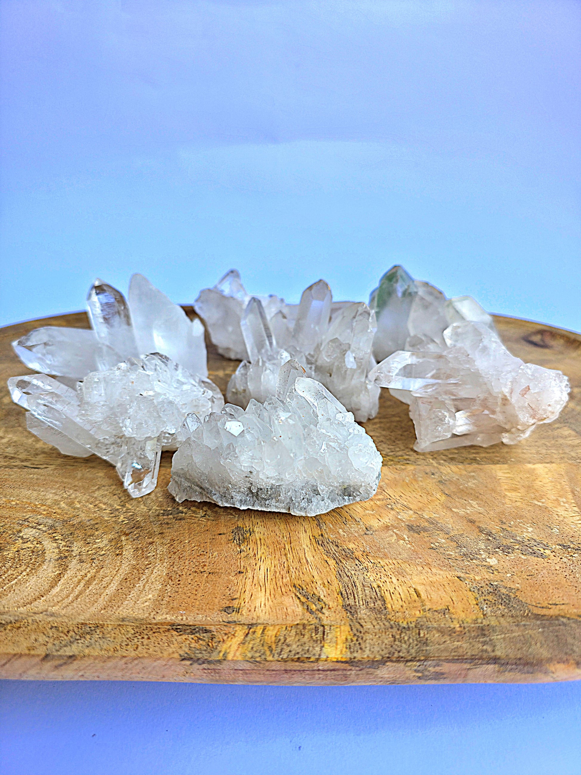 Drusa cuarzo cristal natural con puntas y cristales en bruto foto 2