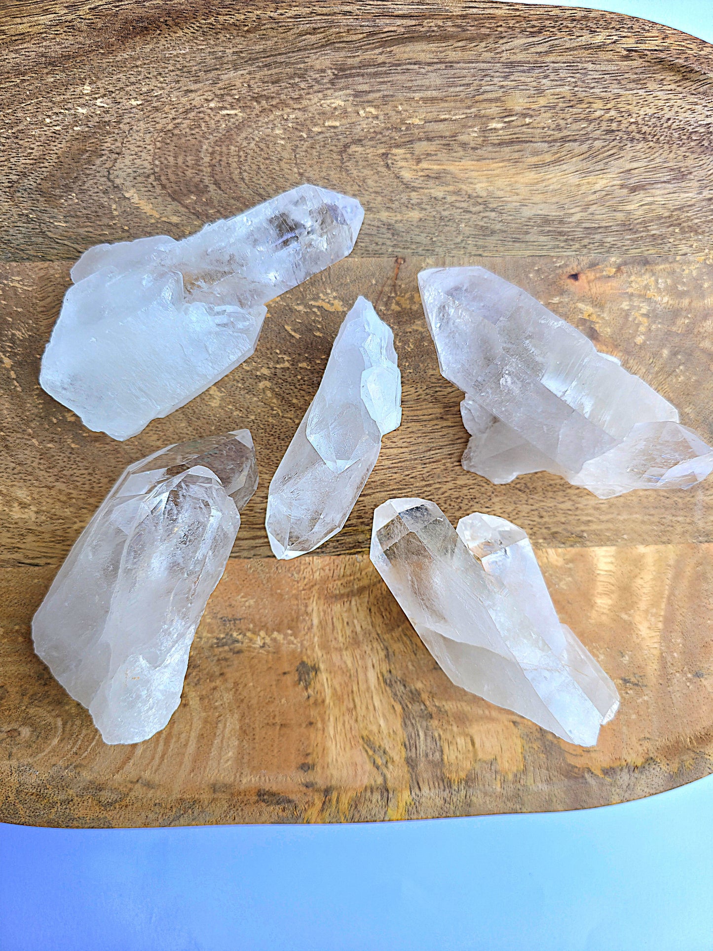 Drusa cuarzo cristal natural con puntas y cristales en bruto foto 5 abrazo