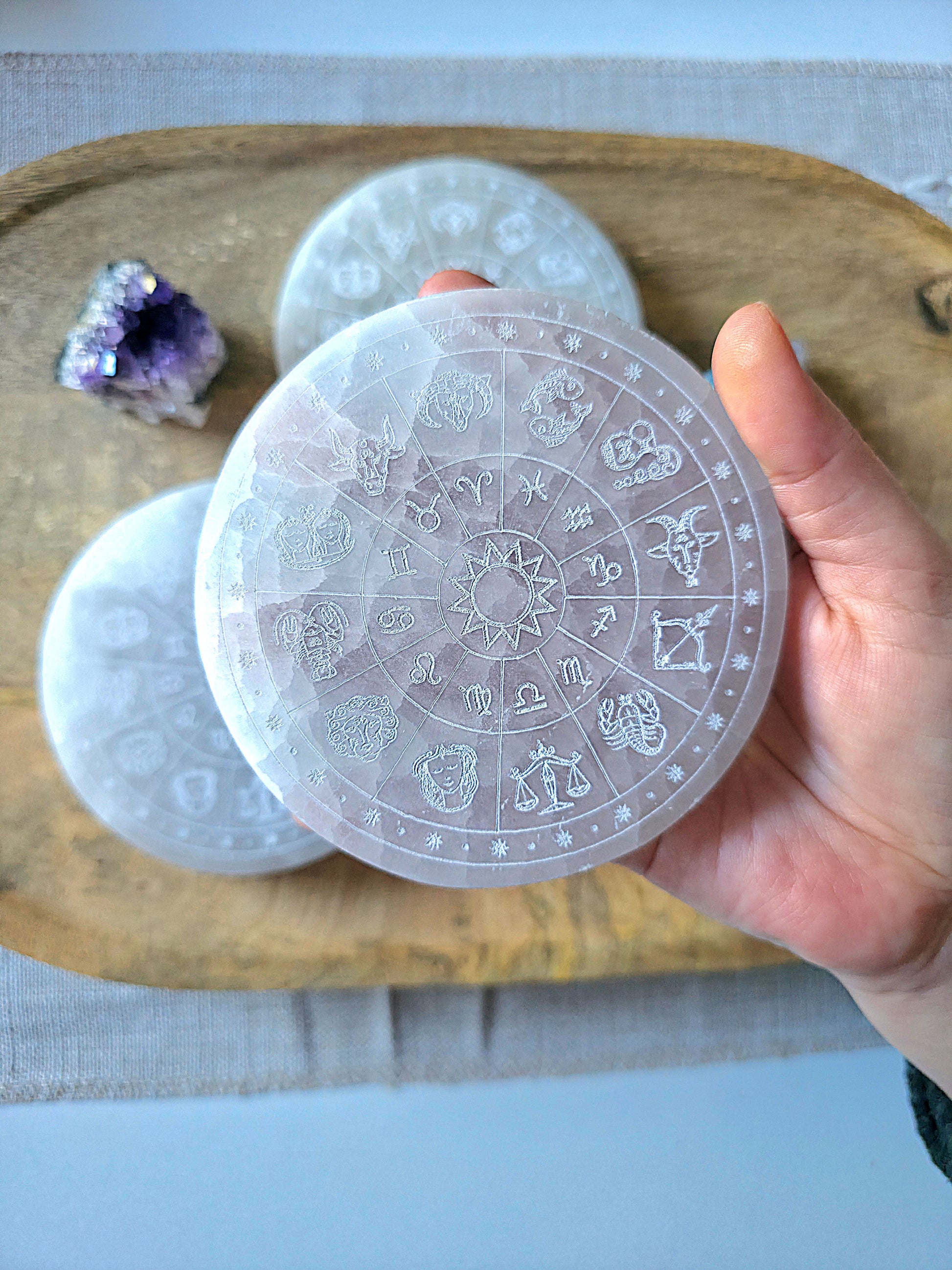 selenita natural placa zodiacal herramienta energética purificación y armonía