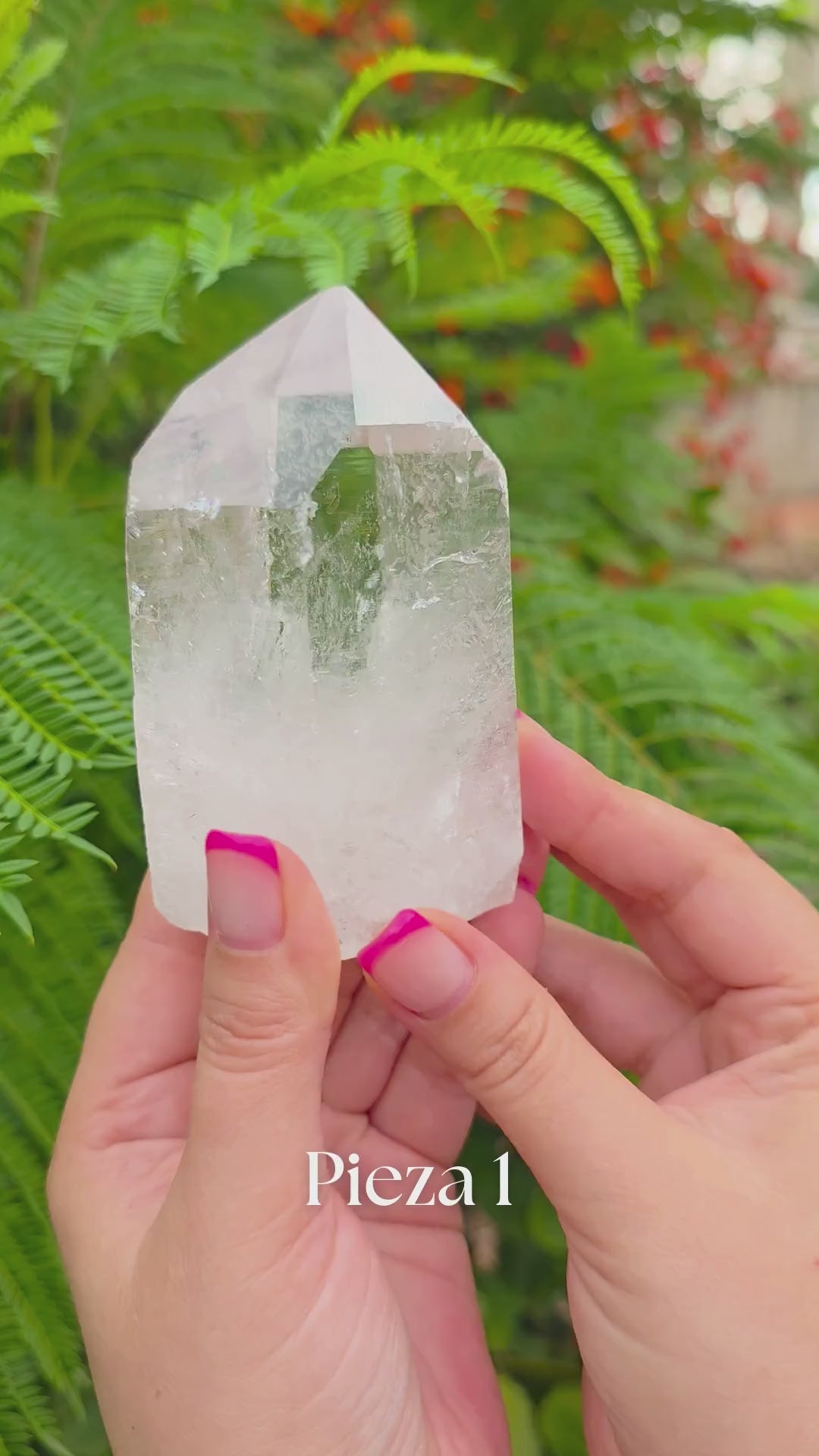 Punta de cuarzo cristal natural semipulida cuarzo blanco cristal de roca video