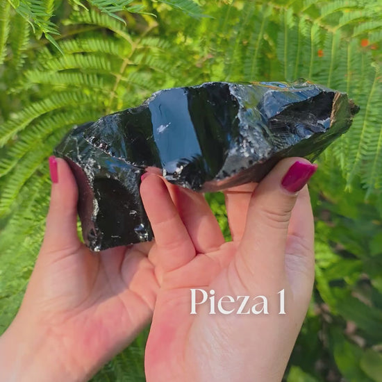 video detalle piezas de obsidiana negra masivo en bruto XL