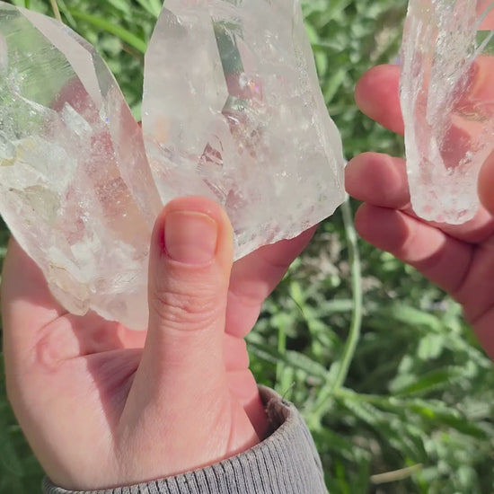 Video detalle de puntas de cuarzo lemuriano. Cuarzo Maestro