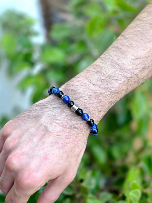 Pulsera Célyos plateada con lapislázuli y ónix – joya de sabiduría y protección