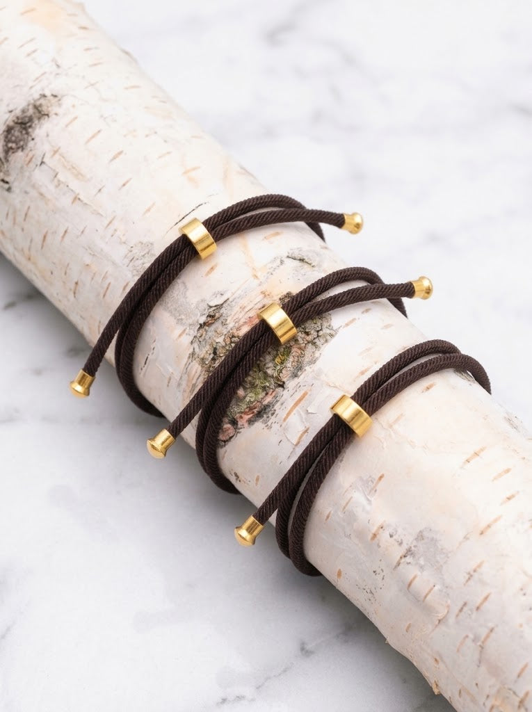 Pulsera de rodonita facetada en cordón negro ajustable, joya de amor propio y sanación emocional. 2