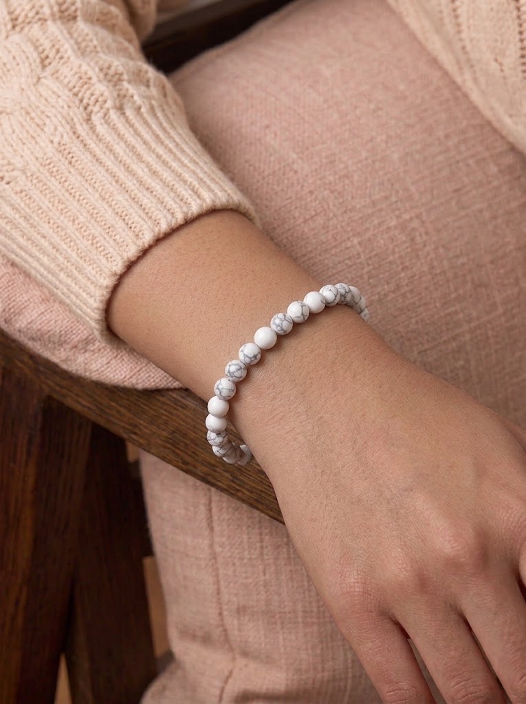 pulsera howlita 6 mm natural ajustable blanca vetas grises calma 2