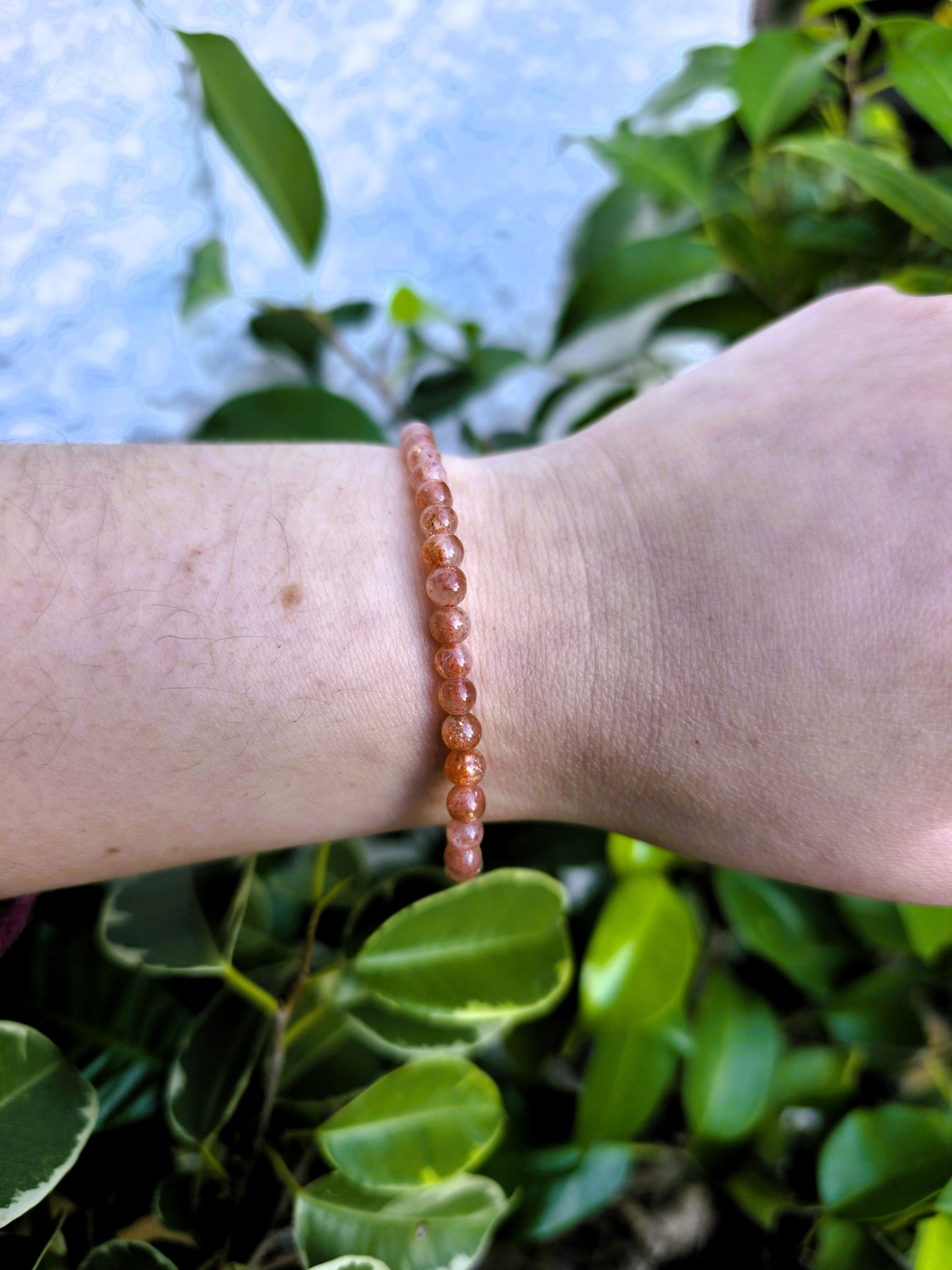 Pulsera de Piedra Sol 4 mm mineral natural para energía y bienestar