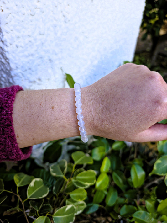 Pulsera Selenita 6 mm purificación energía mineral natural