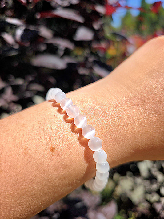 Pulsera Selenita 6 mm purificación energía mineral natural