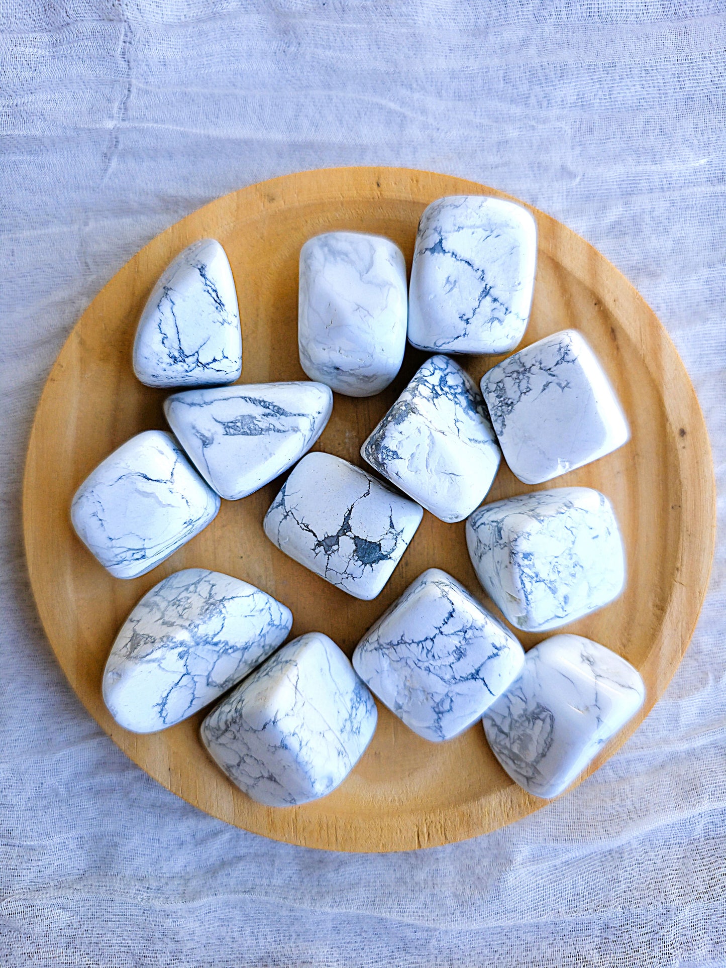 rodado de howlita natural blanca 3-4 cm piedra calmante para ansiedad y concentración