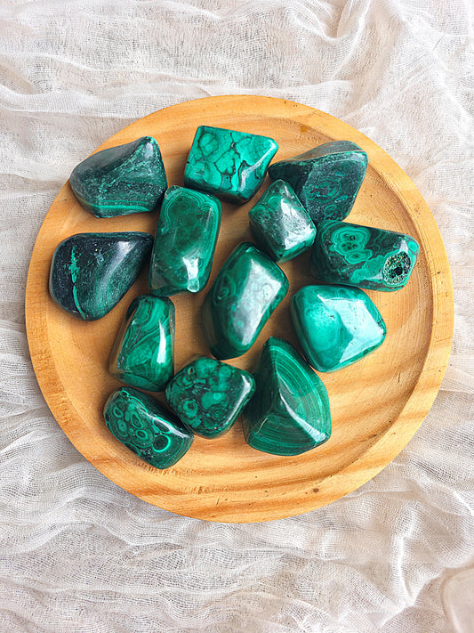 Rodados de malaquita natural, calidad extra, de 3 a 4 cm por pieza