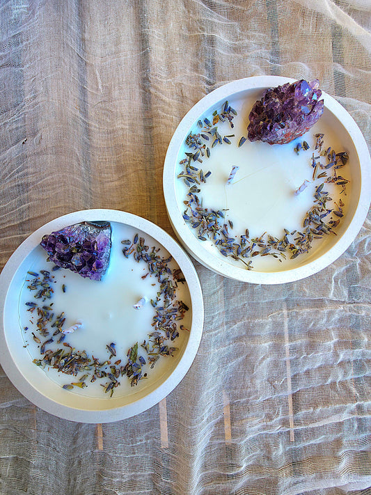 Vela aromática artesanal Amethyst, con drusa de amatista calidad extra